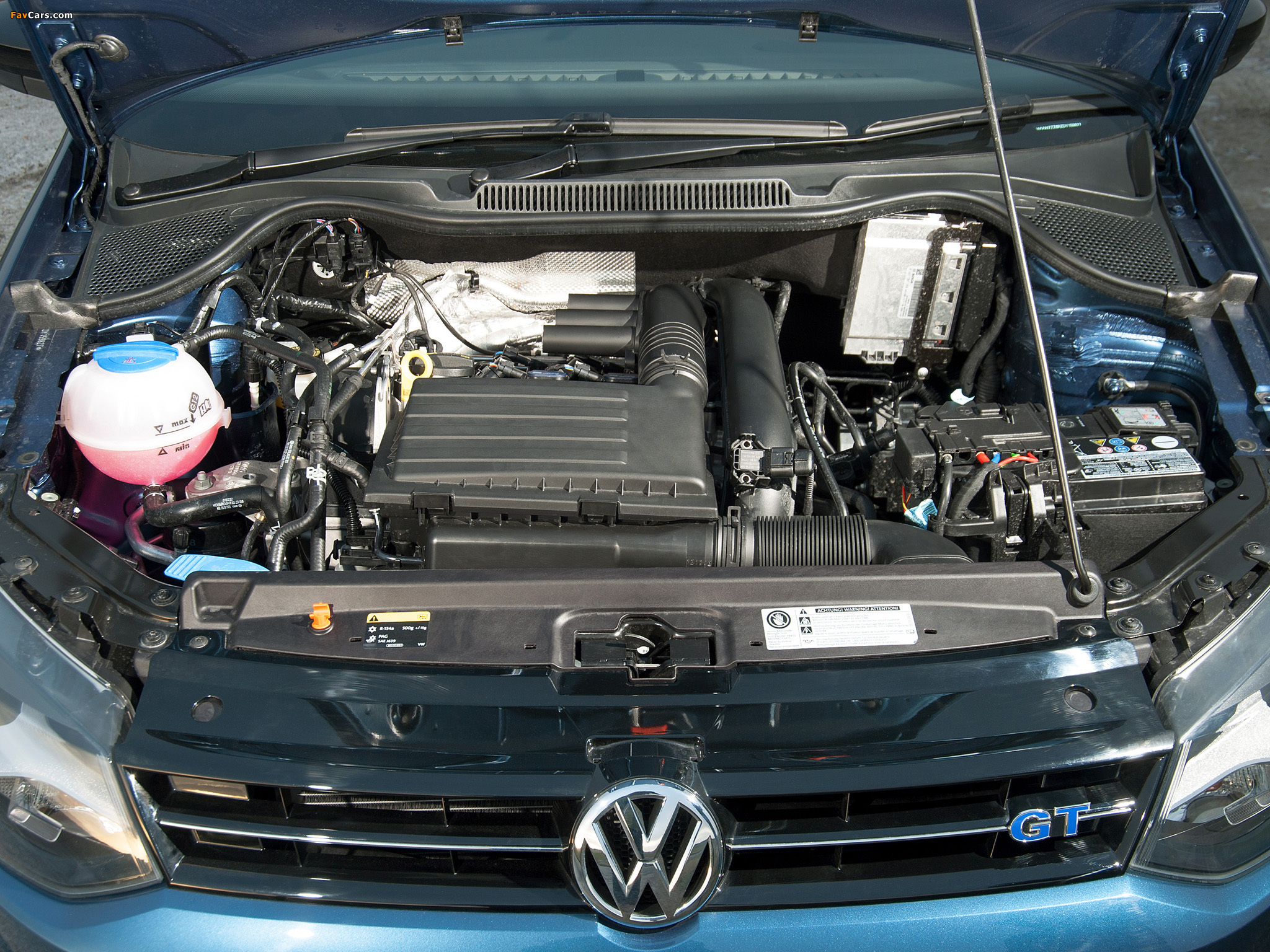 Pictures of Volkswagen Polo BlueGT 5-door UK-spec (Typ 6R) 2013 (2048 x 1536)