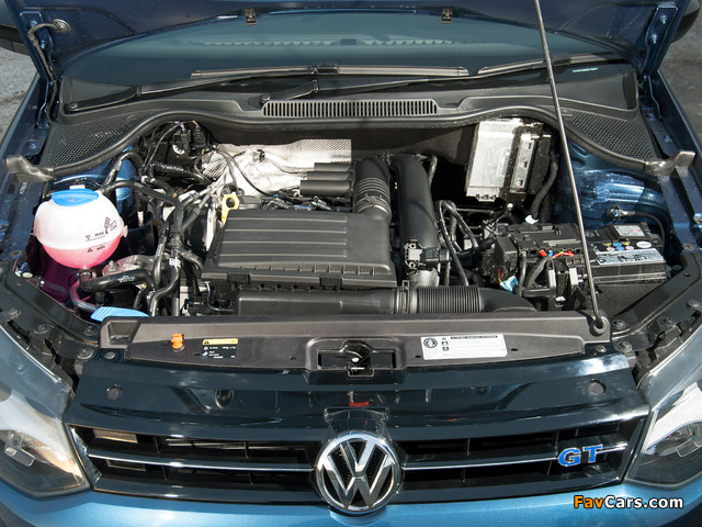 Pictures of Volkswagen Polo BlueGT 5-door UK-spec (Typ 6R) 2013 (640 x 480)
