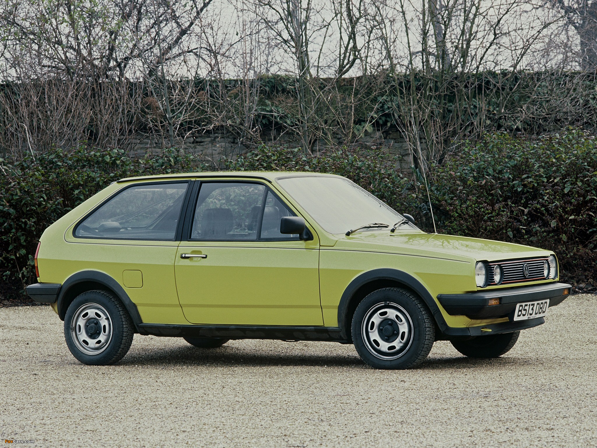Volkswagen Polo Coupe UK-spec (Typ 86C) 1981–90 photos (2048 x 1536)