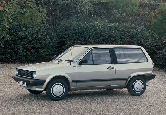 Volkswagen Polo Hatchback UK-spec (II) 1981–90 pictures