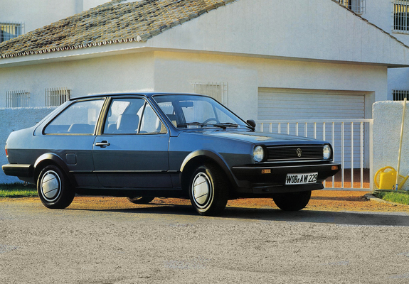 Volkswagen Polo Classic (II) 1985–90 images