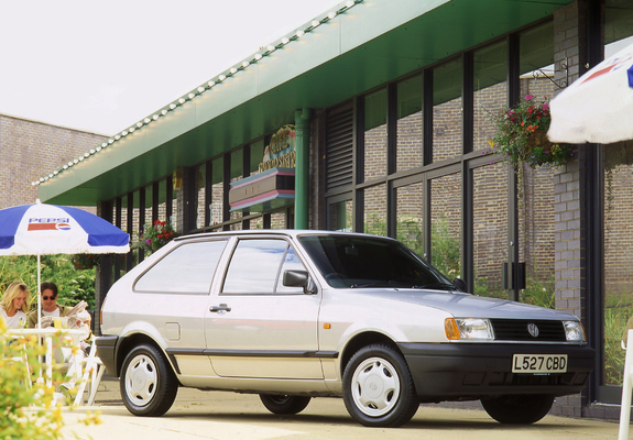 Volkswagen Polo Boulevard UK-spec (Typ 86C) 1993 pictures