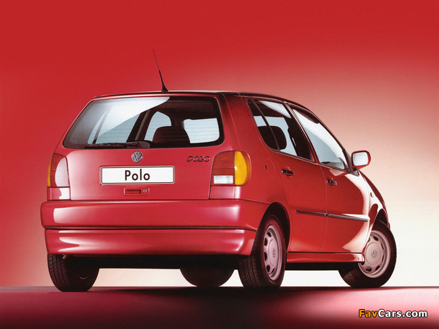 Volkswagen Polo 5-door (III) 1994–99 images (640 x 480)