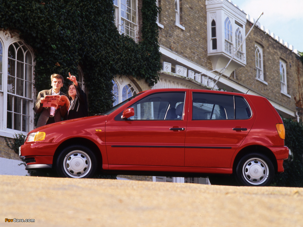 Volkswagen Polo 5-door UK-spec (III) 1994–99 wallpapers (1024 x 768)