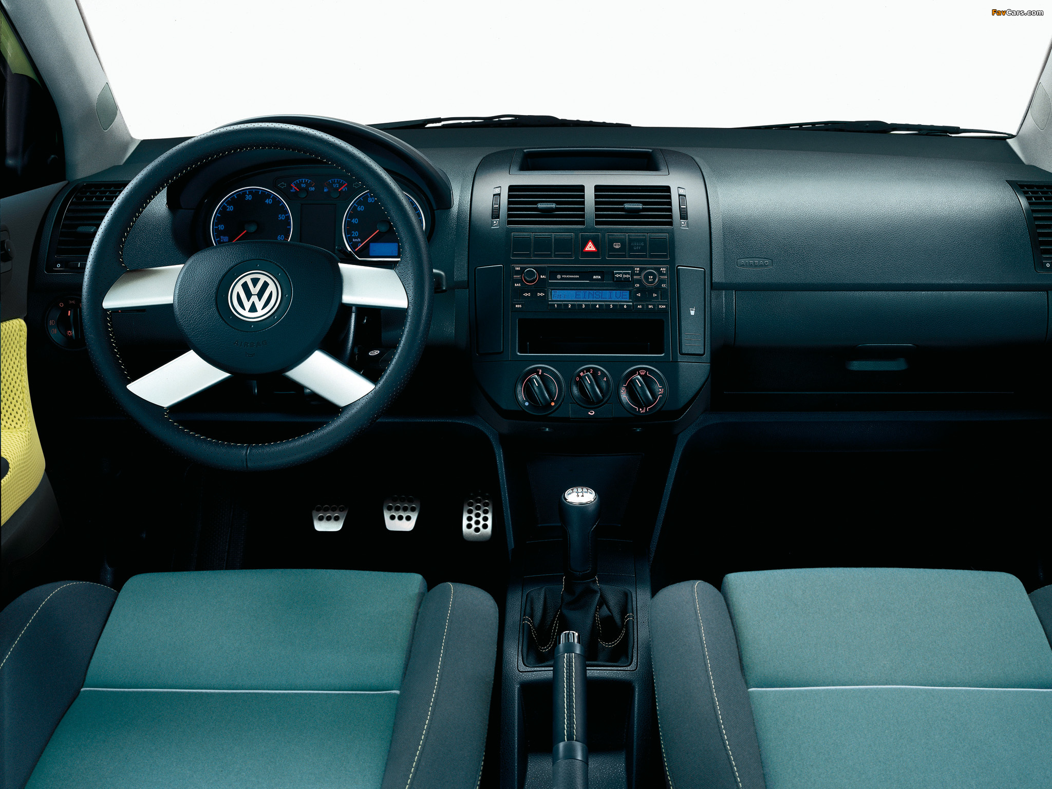 Volkswagen Polo Fun (Typ 9N) 2003–05 wallpapers (2048 x 1536)