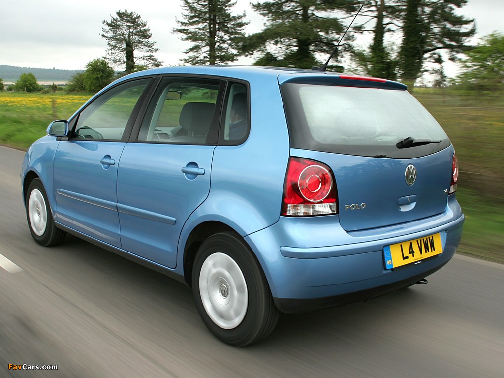 Volkswagen Polo 5-door UK-spec (Typ 9N3) 2005–09 pictures (1024 x 768)