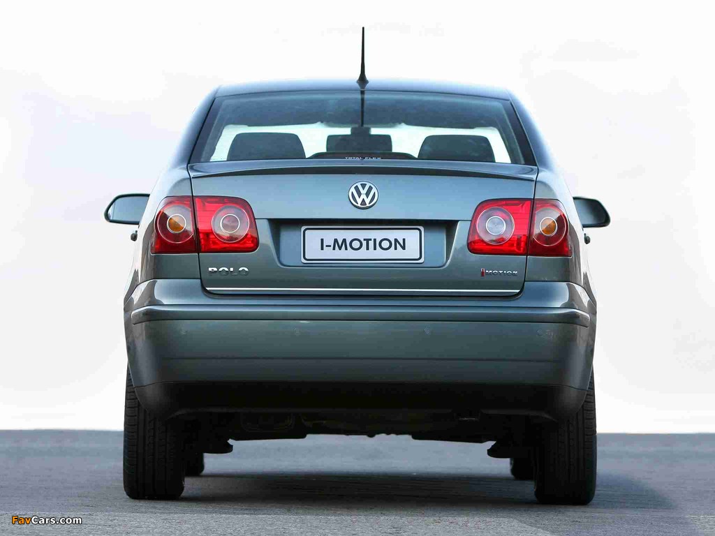 Volkswagen Polo Sedan BR-spec (Typ 9N3) 2006–11 images (1024 x 768)