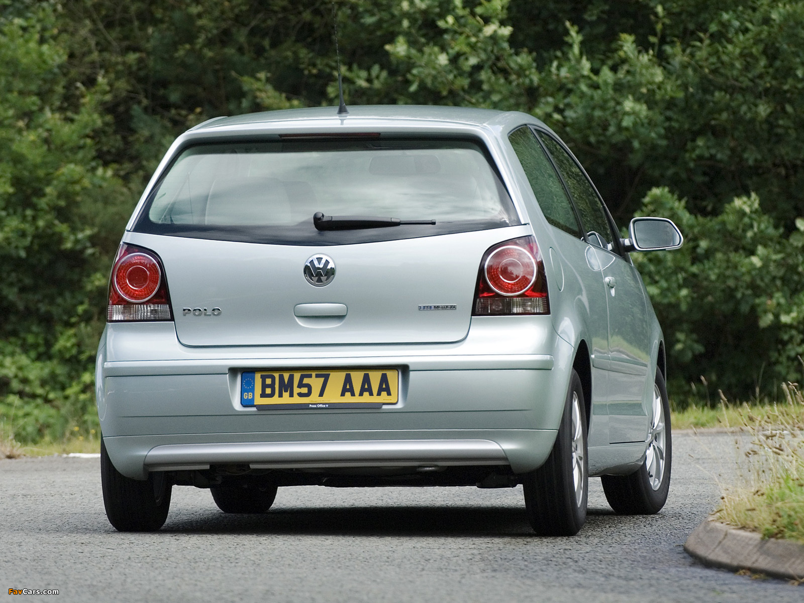 Volkswagen Polo BlueMotion UK-spec (Typ 9N3) 2006–09 photos (1600 x 1200)