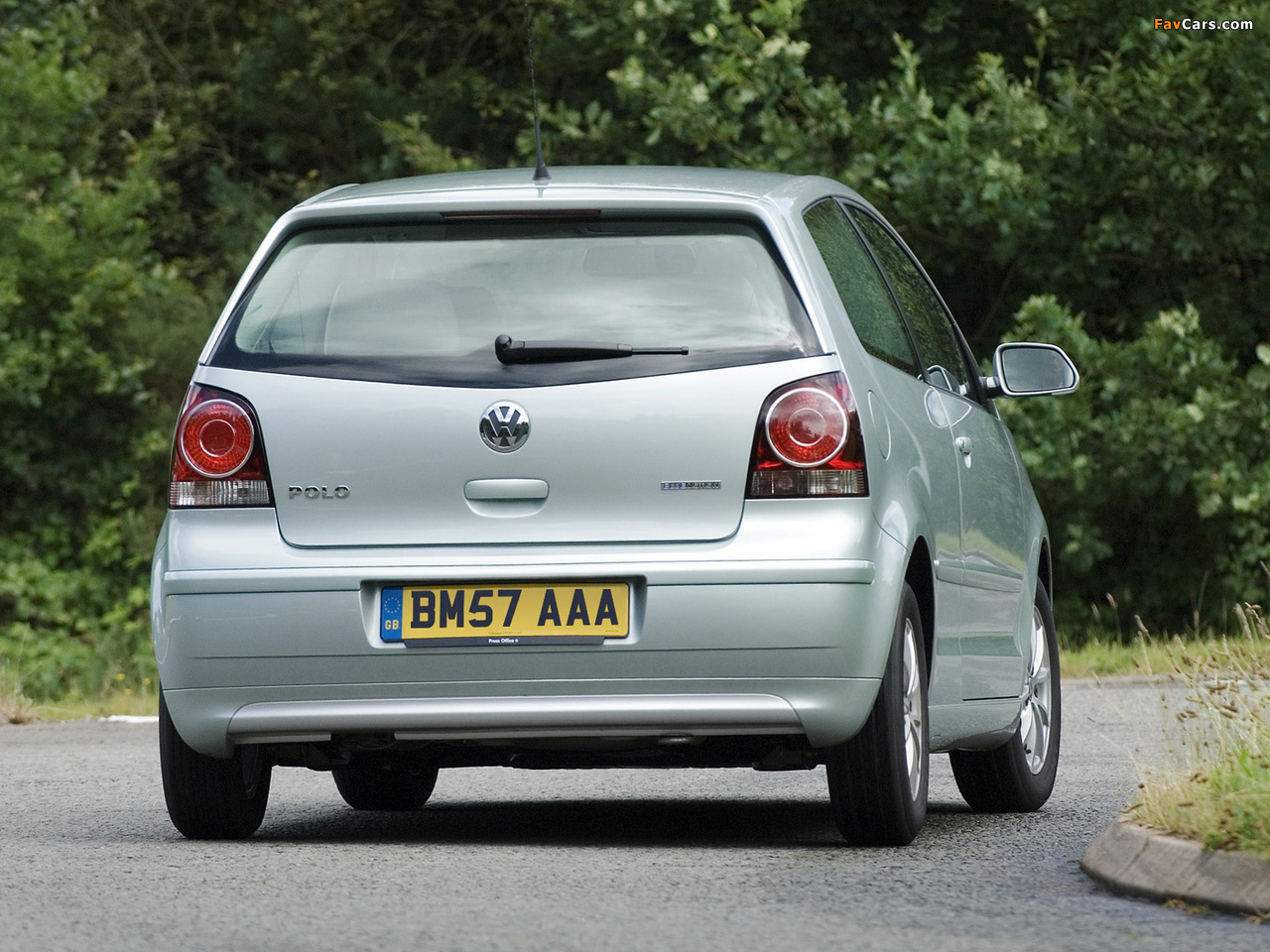 Volkswagen Polo BlueMotion UK-spec (Typ 9N3) 2006–09 photos (1280 x 960)