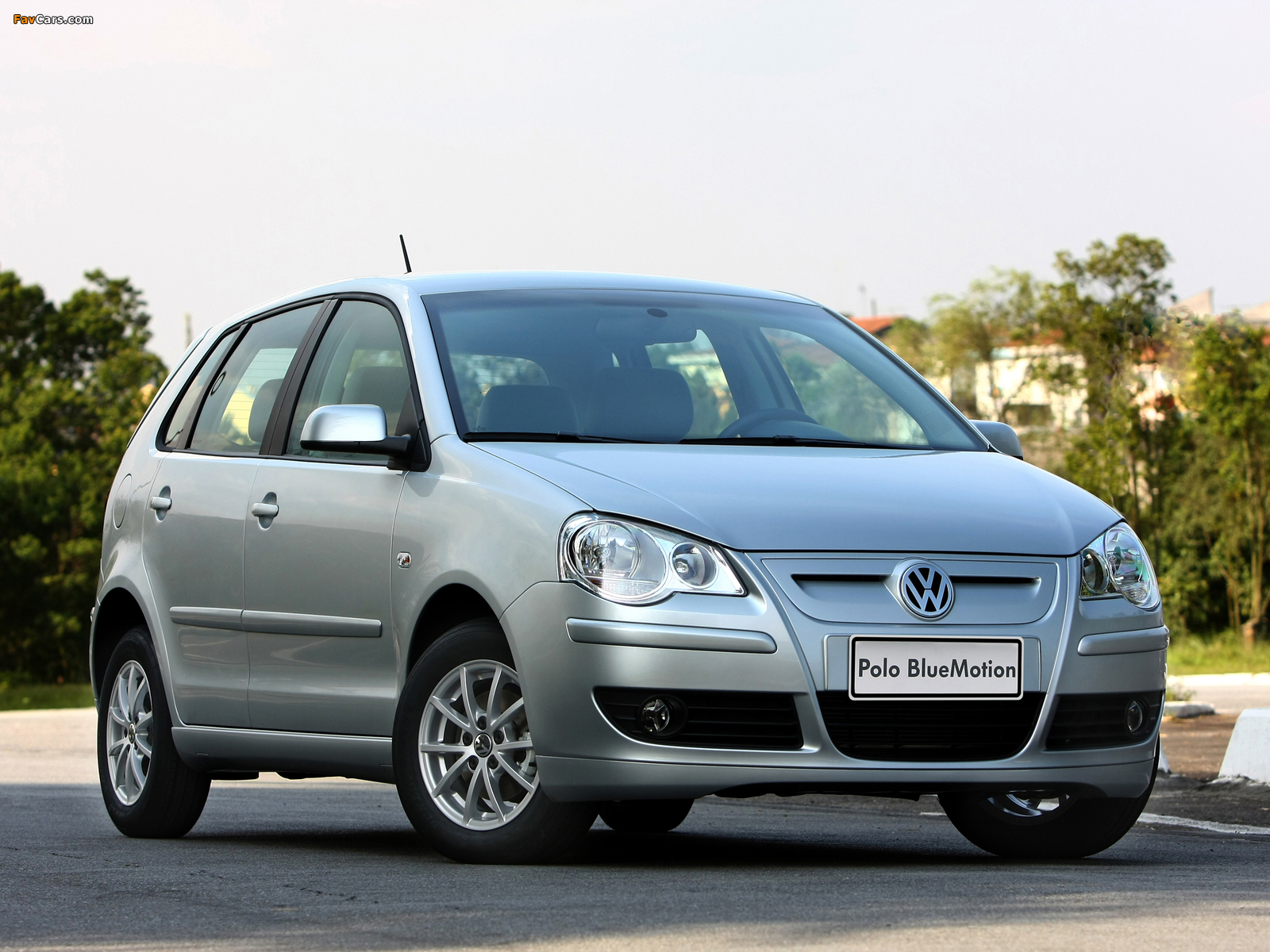 Volkswagen Polo BlueMotion 5-door BR-spec (Typ 9N3) 2009–12 pictures (1600 x 1200)