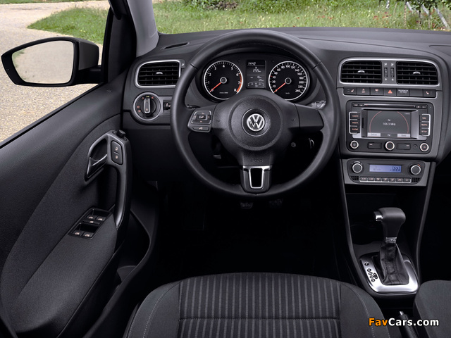 Volkswagen Polo 3-door (V) 2009 pictures (640 x 480)