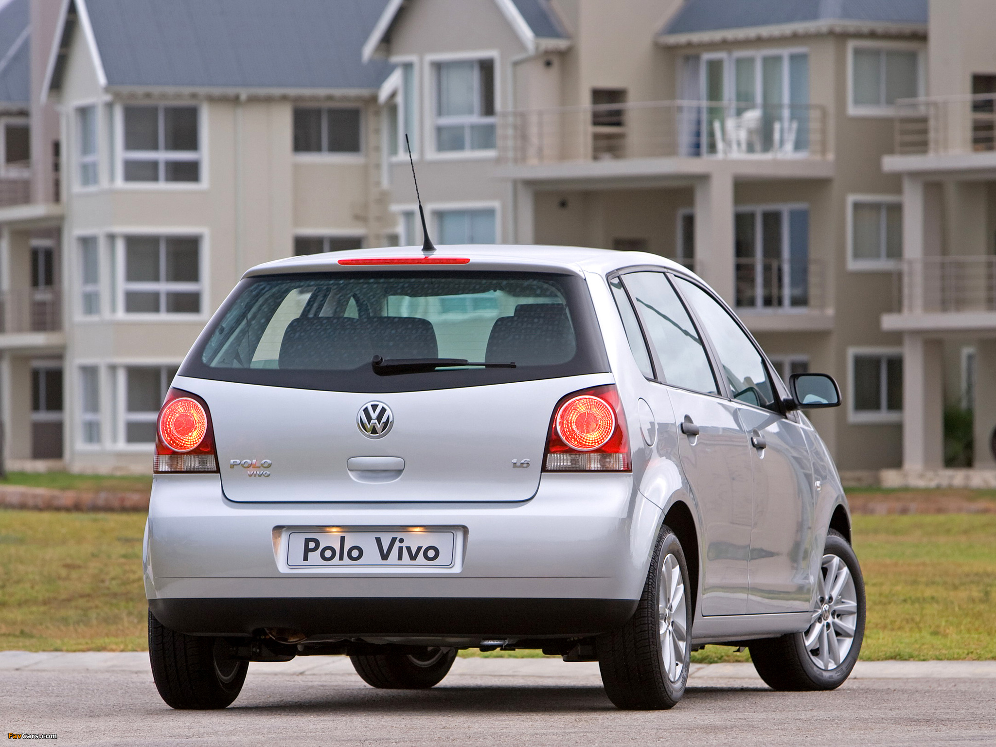 Volkswagen Polo Vivo Hatchback (IVf) 2010 images (2048 x 1536)
