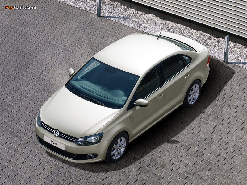 Volkswagen Polo Sedan (V) 2010 images (800 x 600)