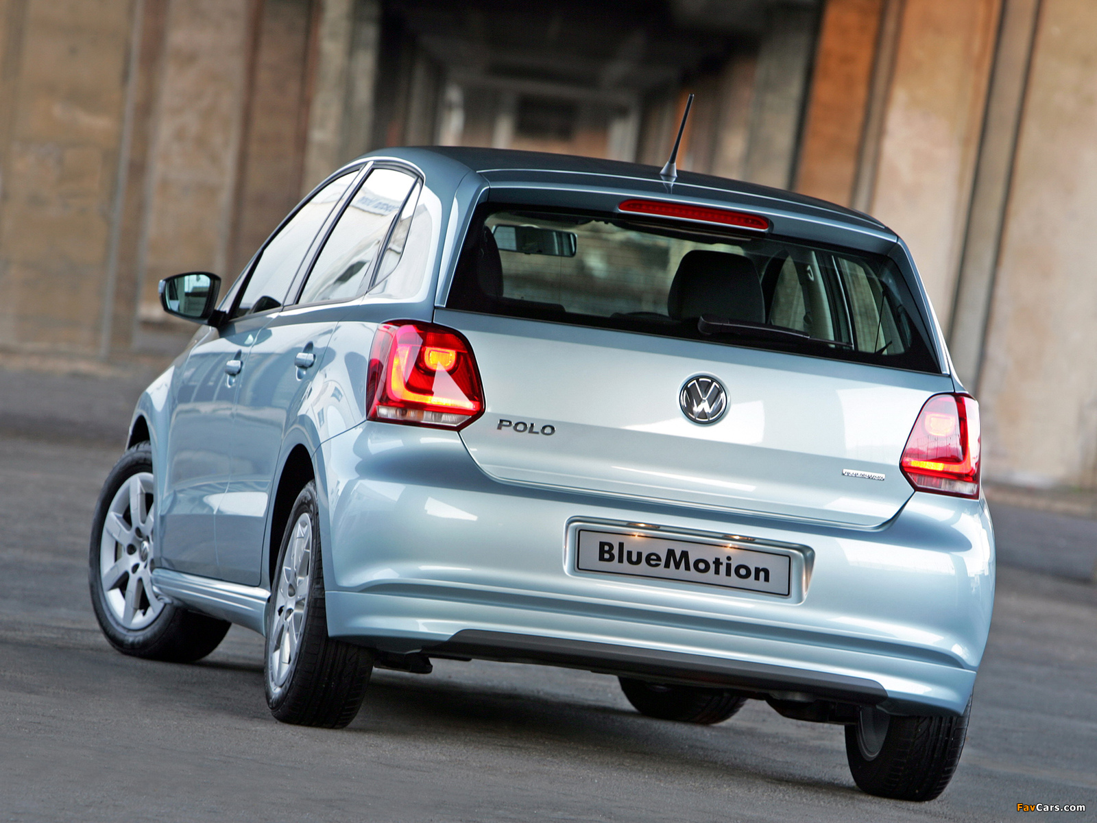 Volkswagen Polo BlueMotion 5-door ZA-spec (Typ 6R) 2010 images (1600 x 1200)