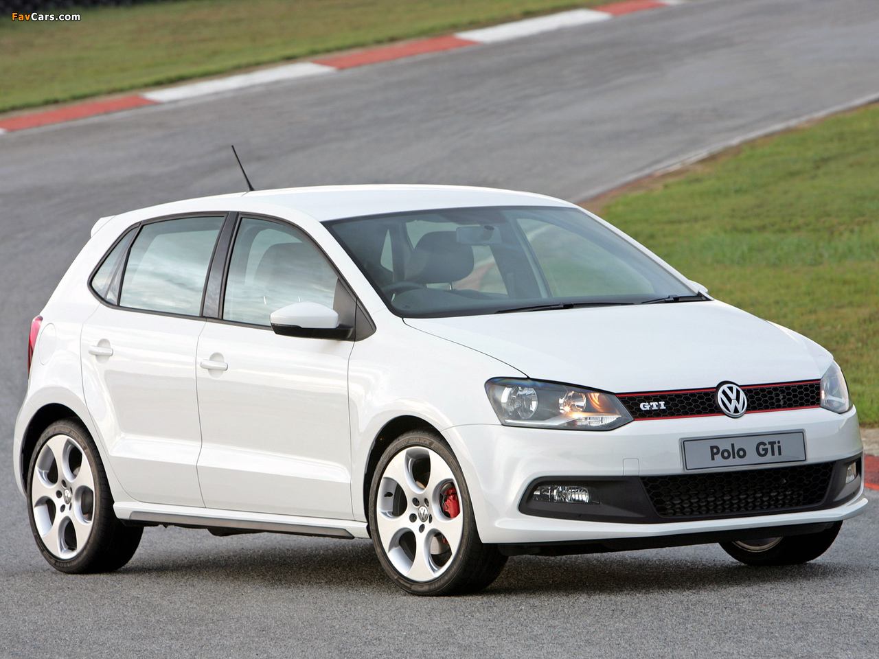 Volkswagen Polo GTI 5-door ZA-spec (Typ 6R) 2010 images (1280 x 960)