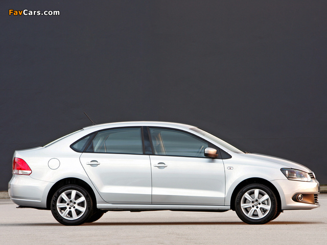 Volkswagen Polo Sedan ZA-spec (V) 2010 images (640 x 480)