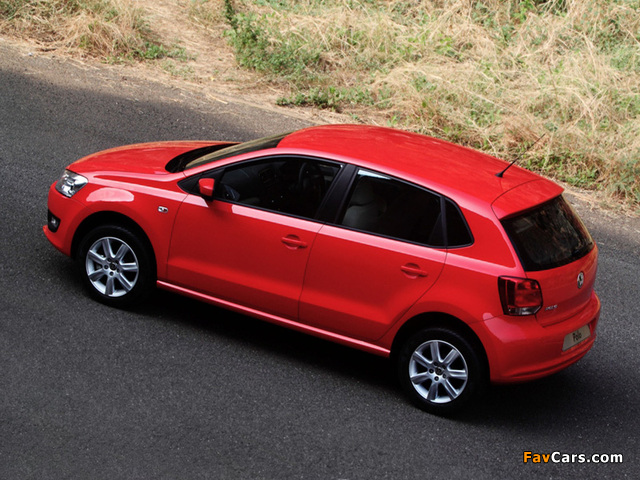 Volkswagen Polo 5-door IN-spec (Typ 6R) 2010 images (640 x 480)