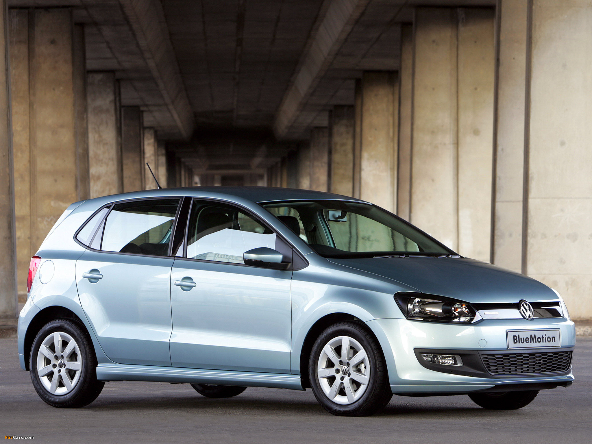 Volkswagen Polo BlueMotion 5-door ZA-spec (Typ 6R) 2010 photos (2048 x 1536)