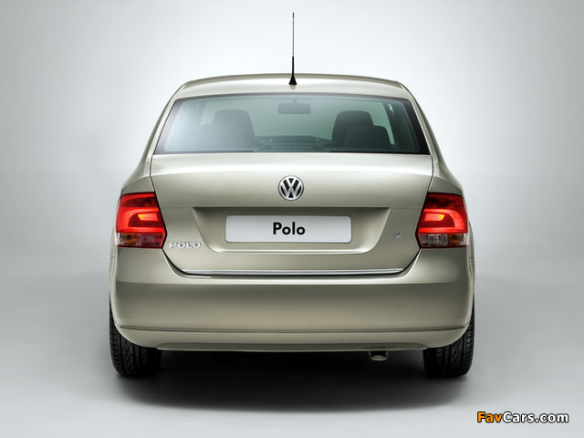 Volkswagen Polo Sedan (V) 2010 pictures (640 x 480)