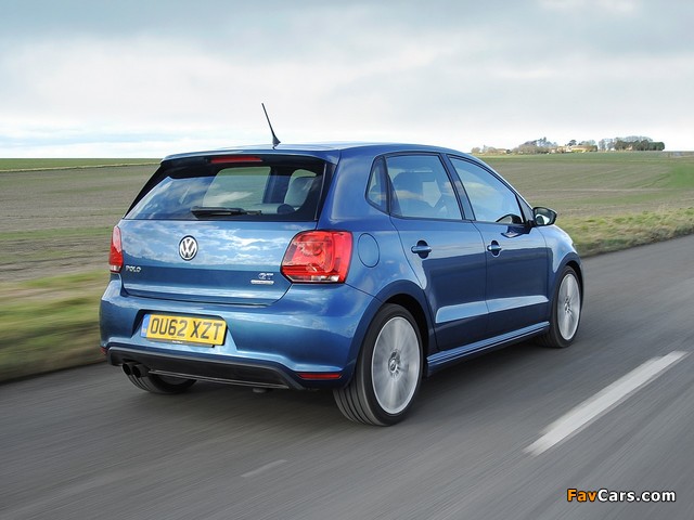 Volkswagen Polo BlueGT 5-door UK-spec (Typ 6R) 2013 photos (640 x 480)