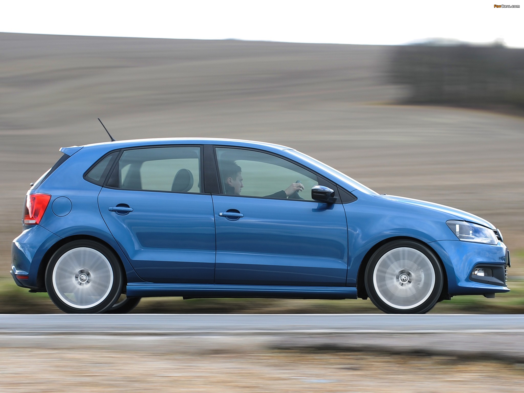 Volkswagen Polo BlueGT 5-door UK-spec (Typ 6R) 2013 pictures (2048 x 1536)