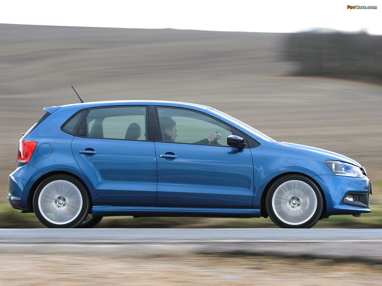 Volkswagen Polo BlueGT 5-door UK-spec (Typ 6R) 2013 pictures (1280 x 960)