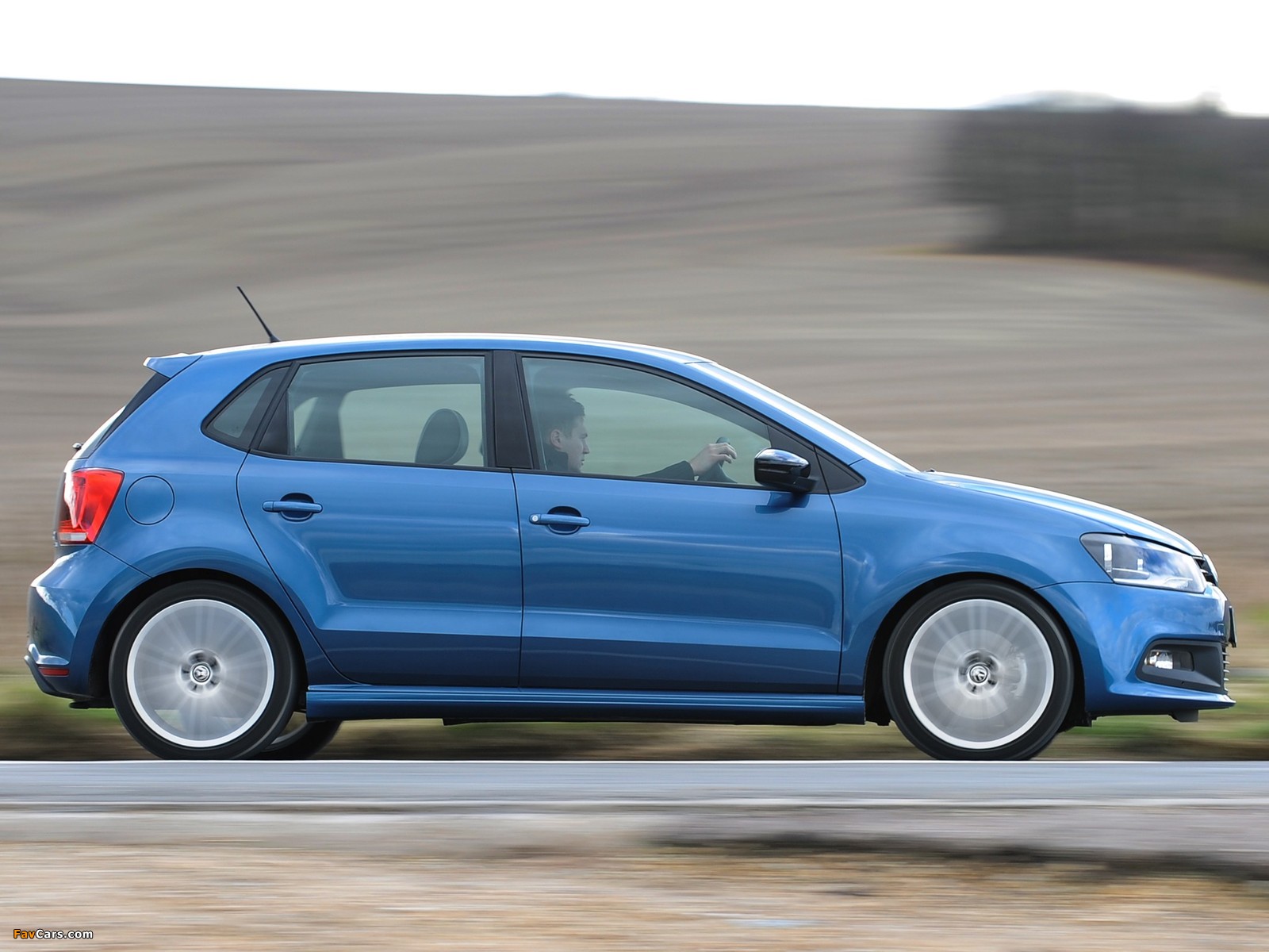 Volkswagen Polo BlueGT 5-door UK-spec (Typ 6R) 2013 pictures (1600 x 1200)