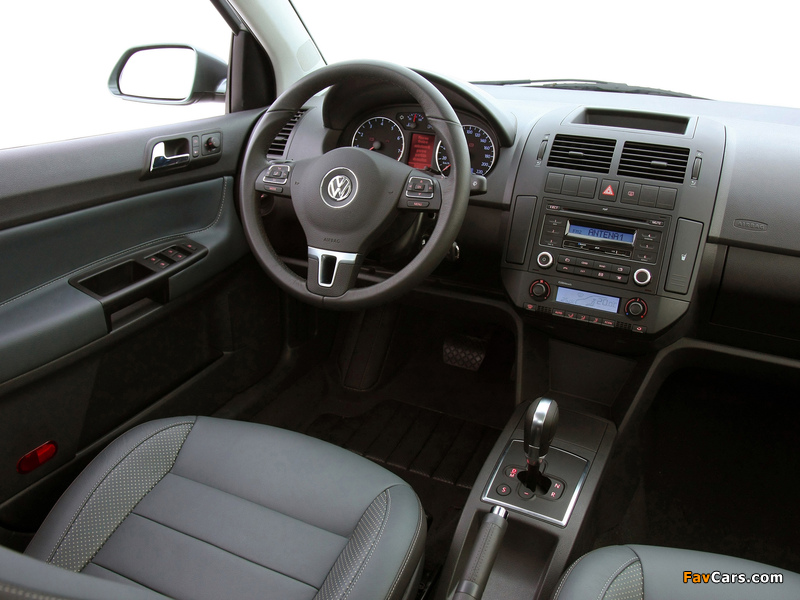 Volkswagen Polo Sedan BR-spec (Typ 9N3) 2006–11 wallpapers (800 x 600)