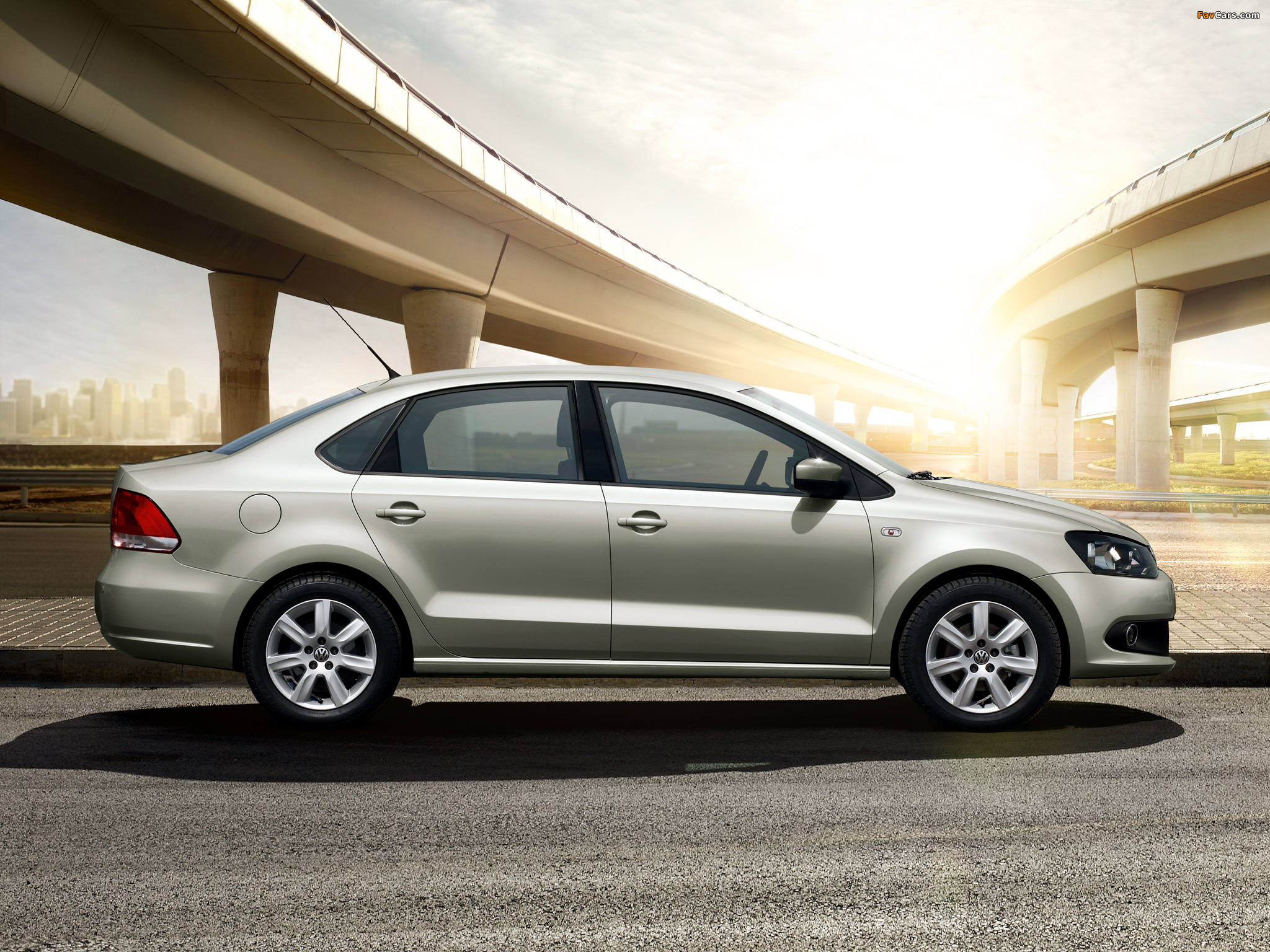 Volkswagen Polo Sedan (V) 2010 wallpapers (2048 x 1536)