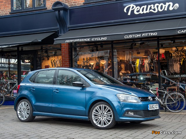 Volkswagen Polo BlueGT 5-door UK-spec (Typ 6R) 2013 wallpapers (640 x 480)