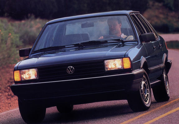Images of Volkswagen Quantum Sedan 1985–88
