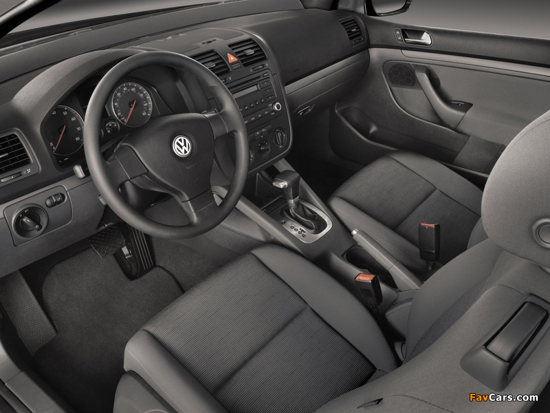 Photos of Volkswagen Rabbit 5-door 2006–09 (800 x 600)