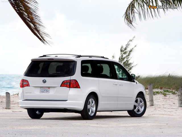 Images of Volkswagen Routan 2008–12 (640 x 480)