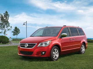 Volkswagen Routan 2008–12 wallpapers