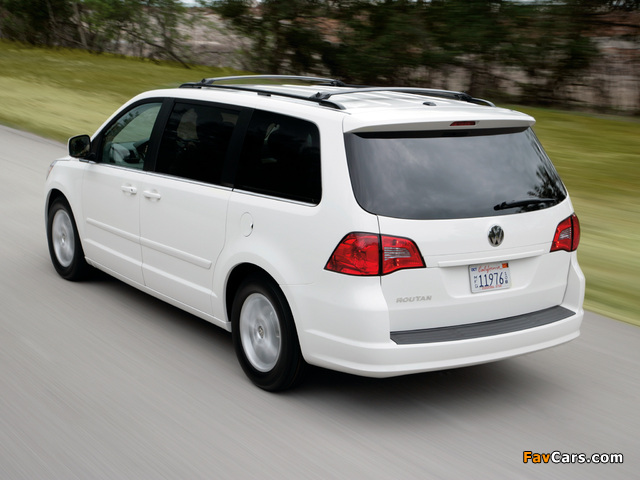 Volkswagen Routan 2008–12 wallpapers (640 x 480)