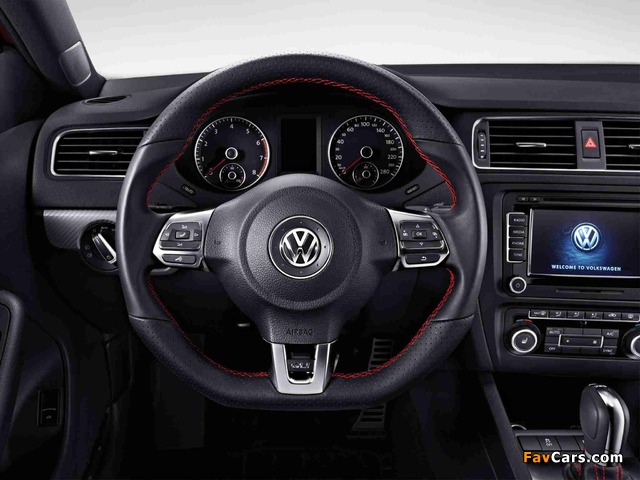 Pictures of Volkswagen Sagitar GLI 2013 (640 x 480)