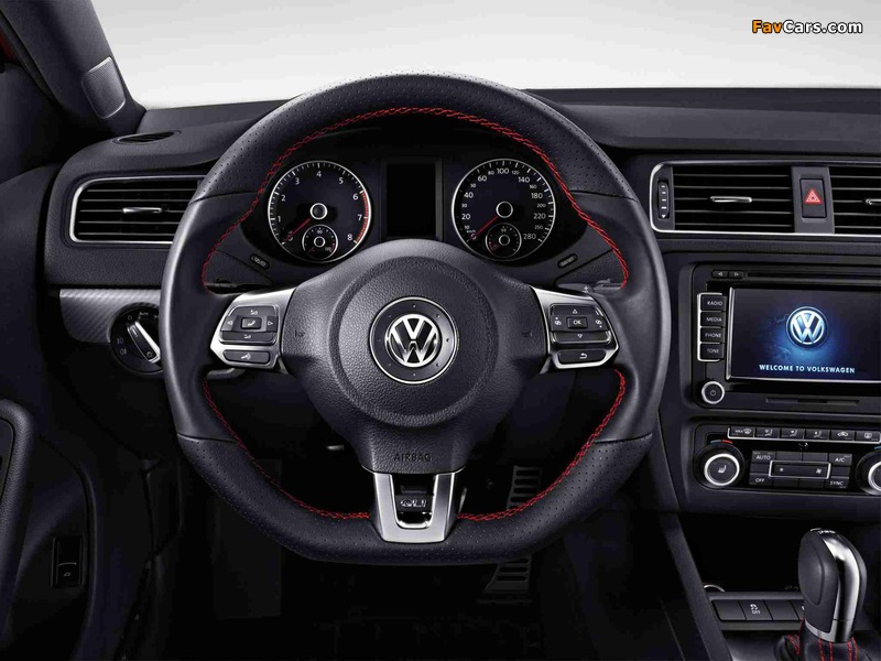 Pictures of Volkswagen Sagitar GLI 2013 (800 x 600)