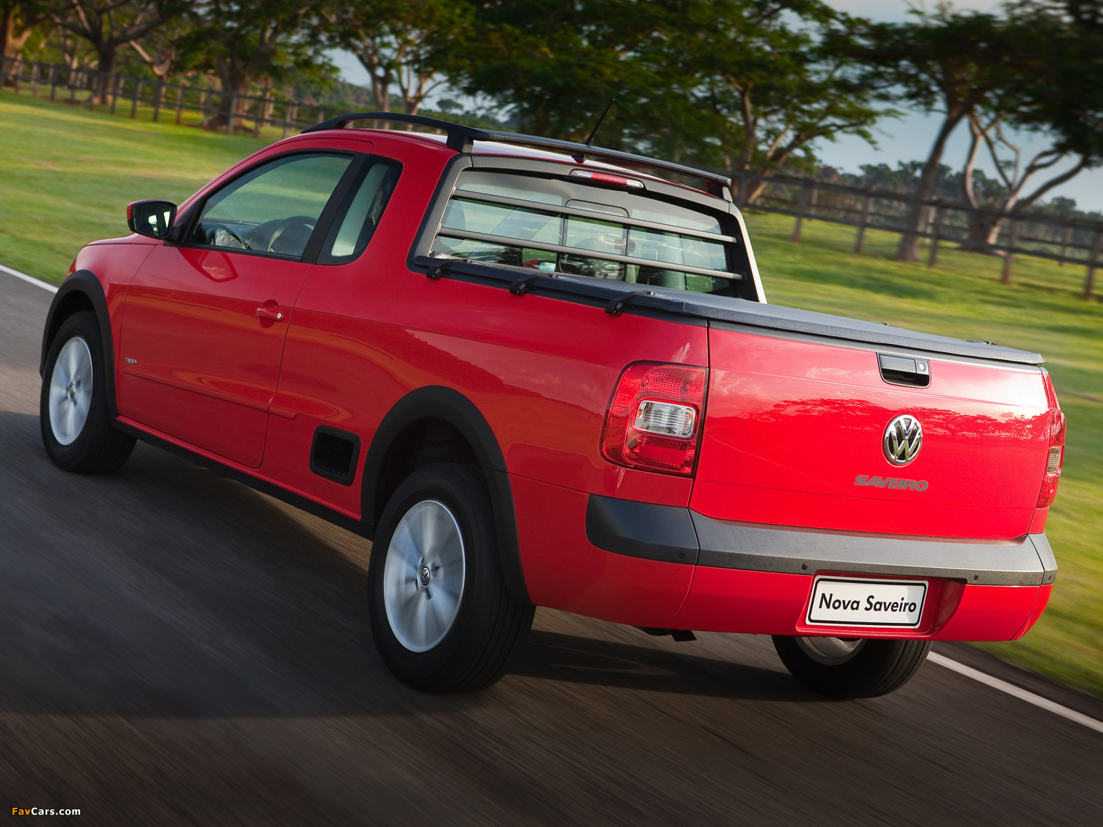 Images of Volkswagen Saveiro Trend CE (V) 2013 (1600 x 1200)
