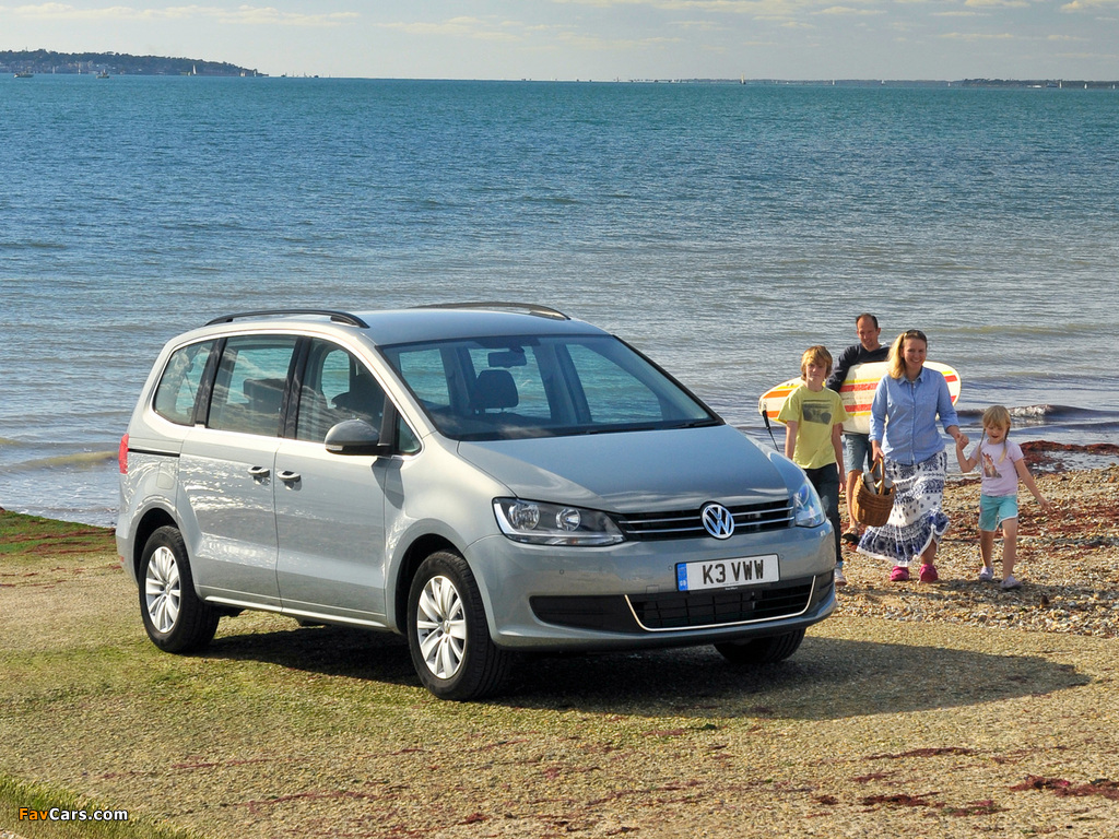 Photos of Volkswagen Sharan UK-spec 2010 (1024 x 768)