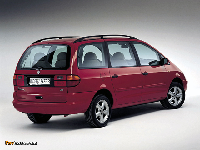 Pictures of Volkswagen Sharan 1995–2000 (640 x 480)