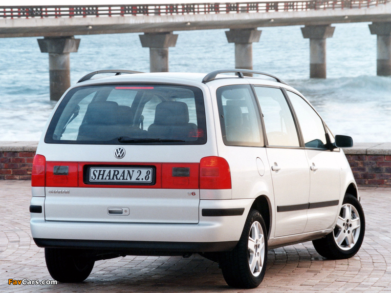 Pictures of Volkswagen Sharan ZA-spec 2000–04 (800 x 600)