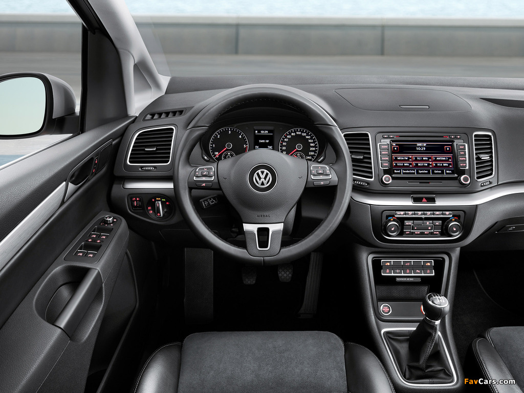 Pictures of Volkswagen Sharan 2010 (1024 x 768)