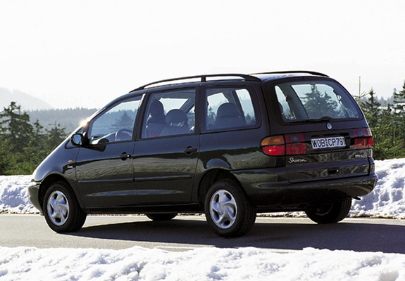 Volkswagen Sharan 1995–2000 pictures