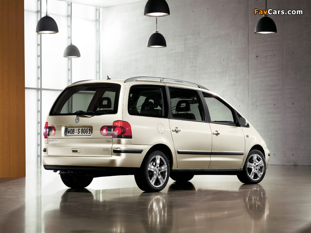 Volkswagen Sharan Exclusive Edition 2008 pictures (640 x 480)