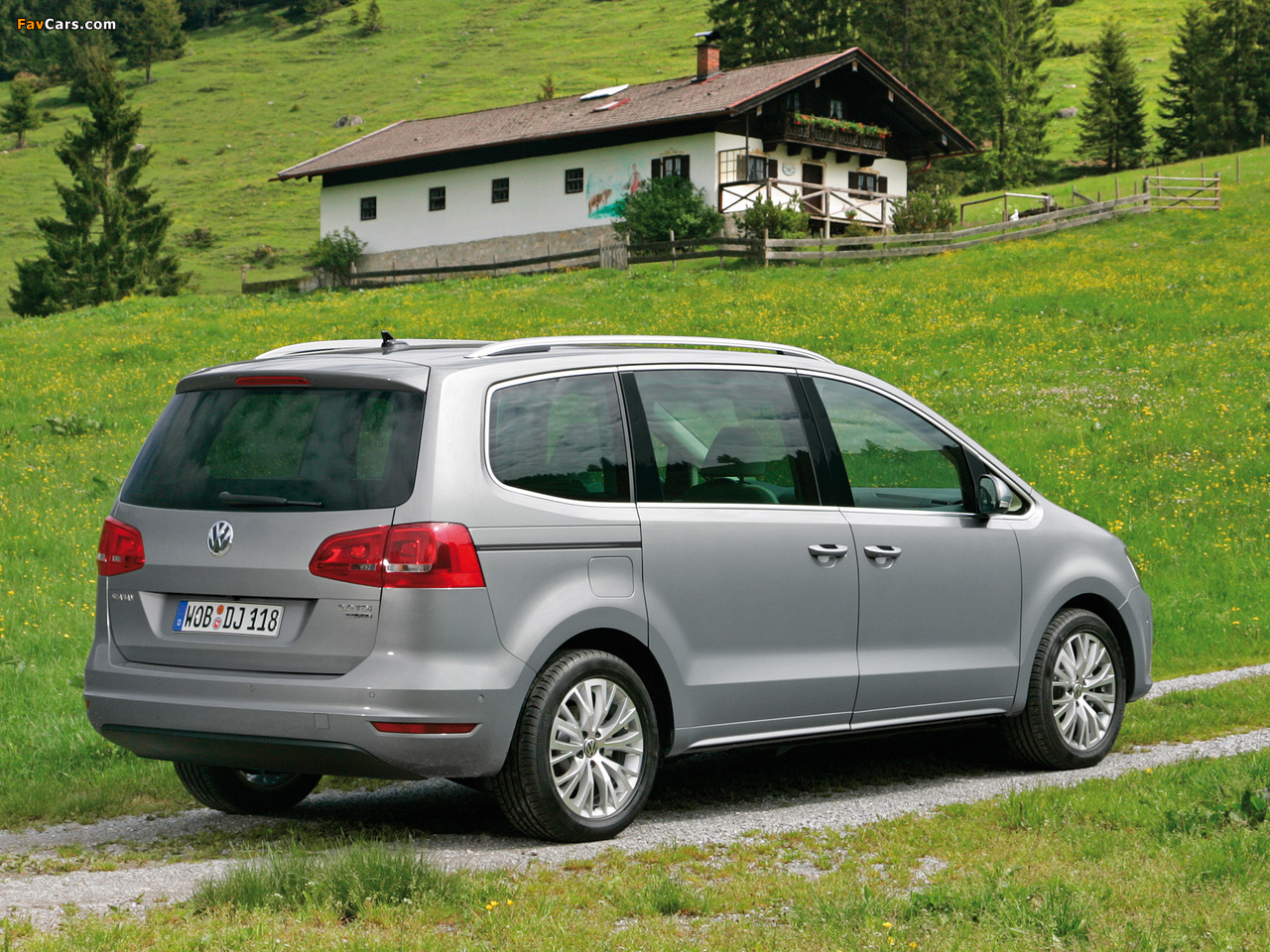Volkswagen Sharan 2010 photos (1280 x 960)