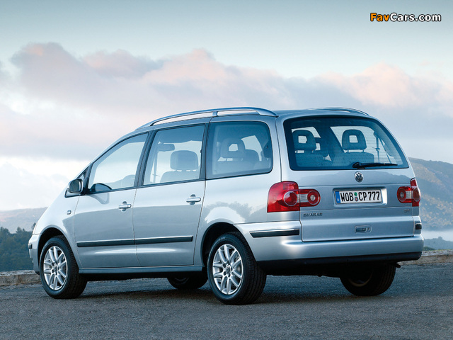 Volkswagen Sharan 2004–10 wallpapers (640 x 480)
