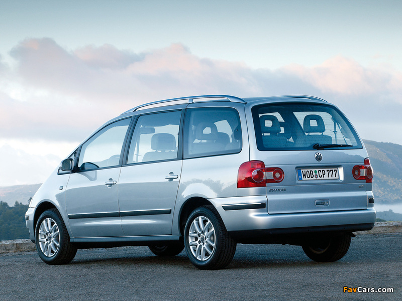 Volkswagen Sharan 2004–10 wallpapers (800 x 600)