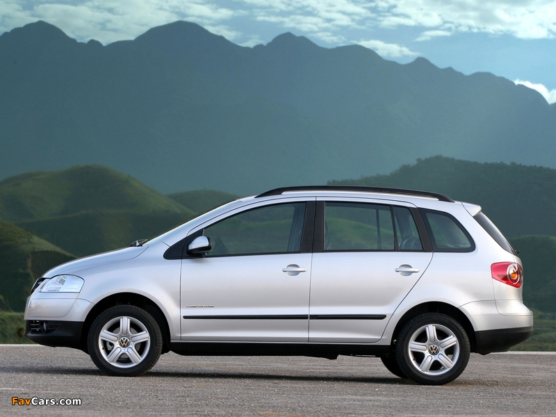 Volkswagen SpaceFox 2006–10 images (800 x 600)