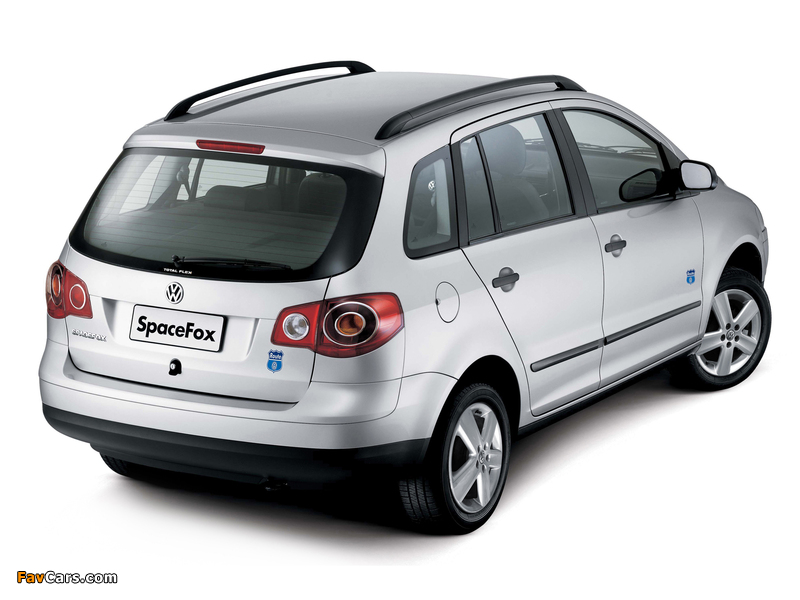 Volkswagen SpaceFox Route 2009–10 photos (800 x 600)