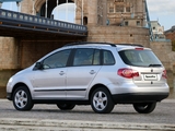 Volkswagen SpaceFox 2006–10 images